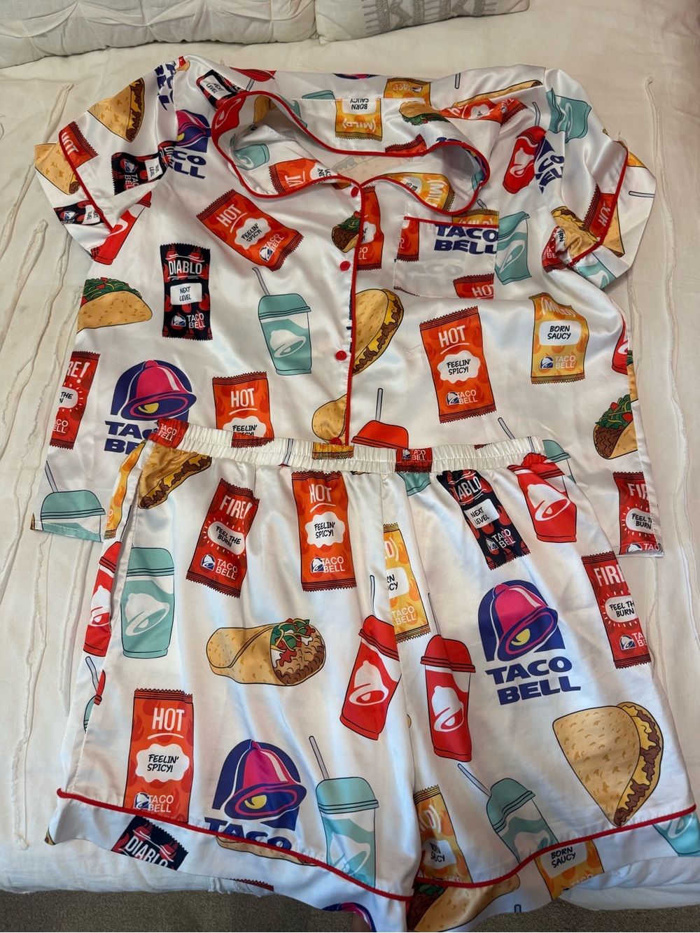 Taco Bell White Printed Short Pajama Set
